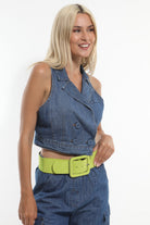 CROP ΓΙΛΕΚΟ DENIM ΜΕ ΚΟΥΜΠΙΑ