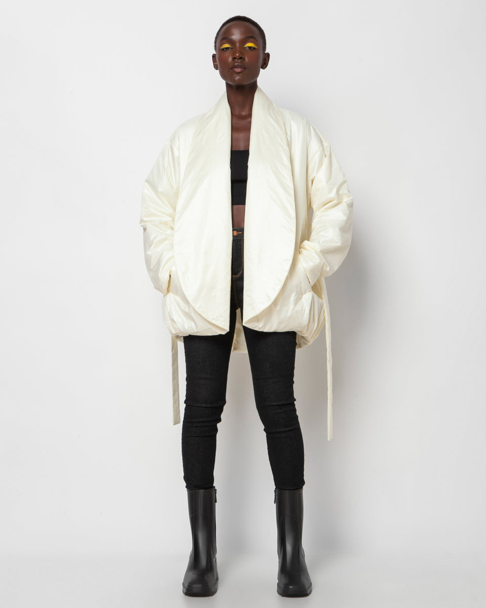 Εκρού puffer jacket με ζώνη