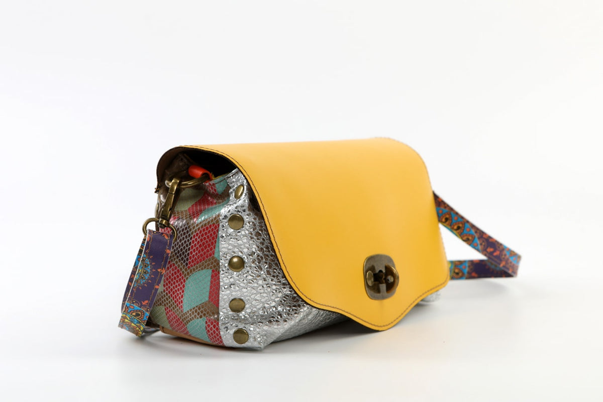 Τσάντα δέρμα multi colour με κίτρινη πρόσοψη